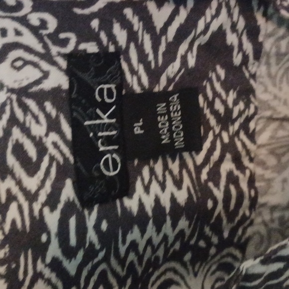 5 for $15 patterned button-down short sleeve shirt blouse - Picture 2 of 3